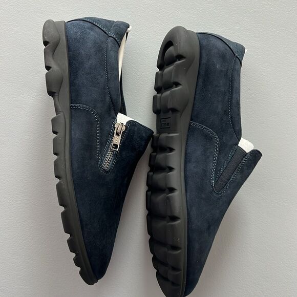 New Vaneli Suede Slip-on Shoes Lenore Navy Size 9.5 Wide - Picture 2 of 7